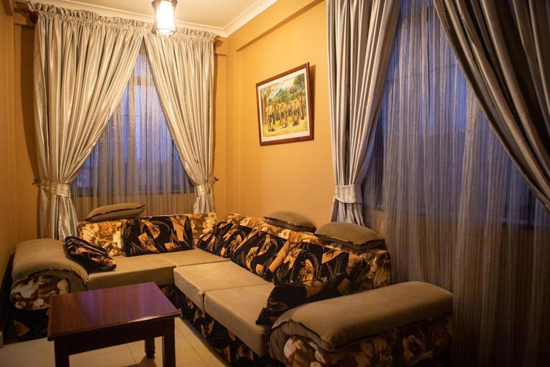 Summit Lodge Marombosa Ngoại thất bức ảnh