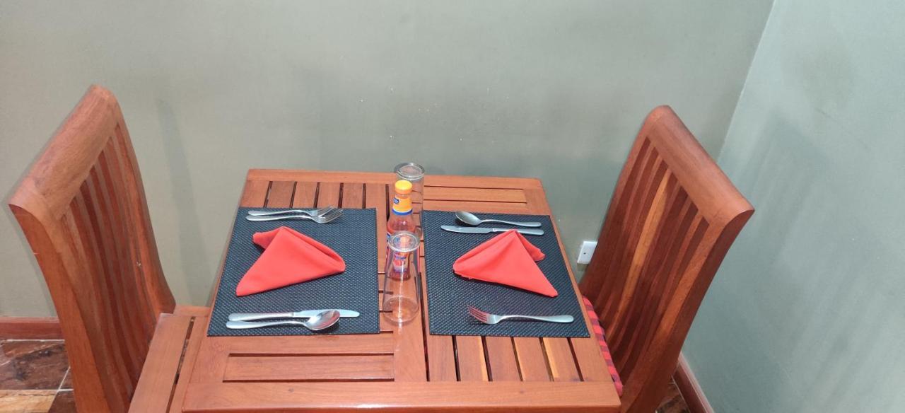 Summit Lodge Marombosa Ngoại thất bức ảnh
